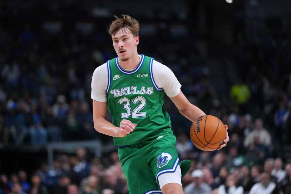 KAIYUN-弗拉格27+5+5受伤惊魂独行侠双杀篮网 波特28+9克莱18+6三分